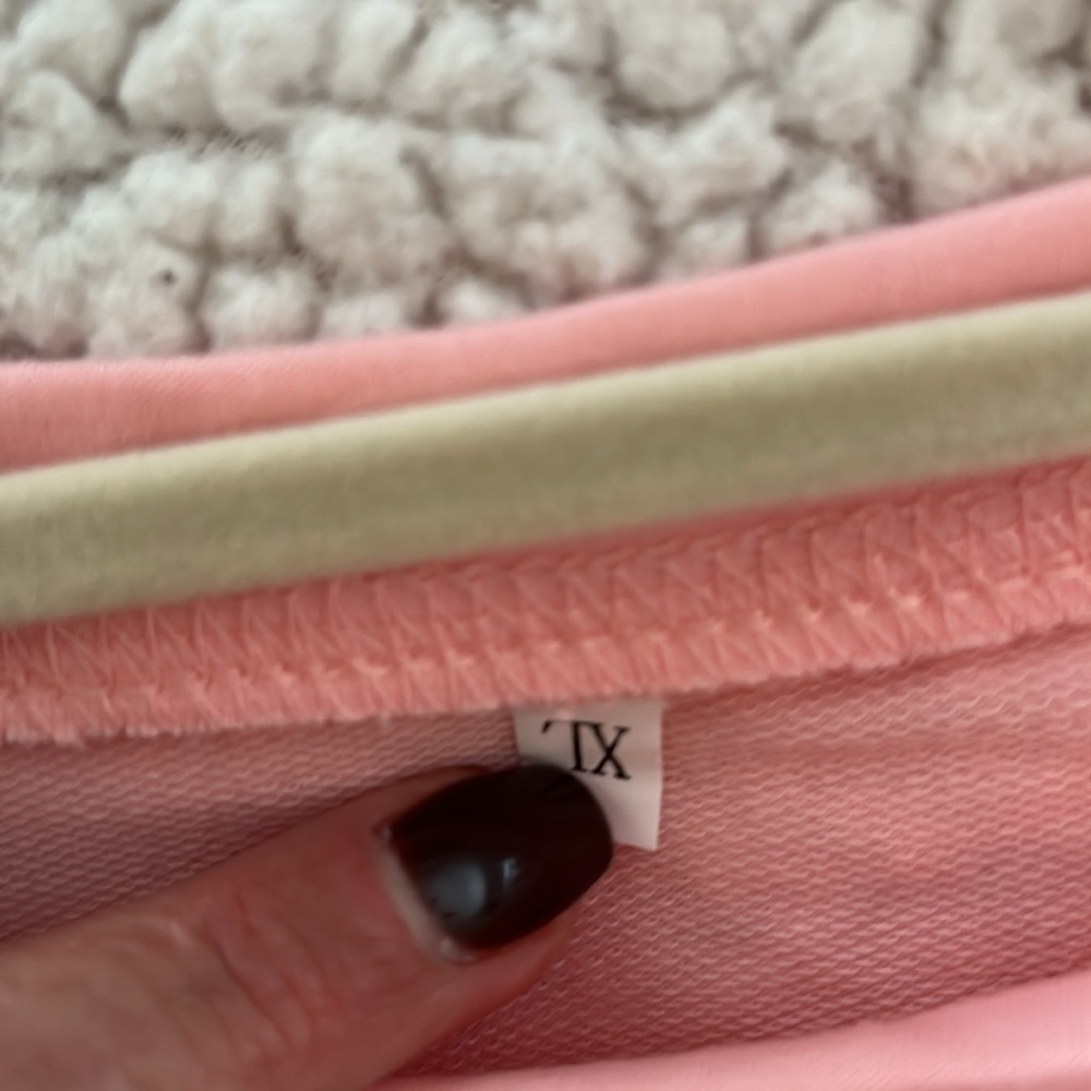 Pink sweatshirt - Picture 6 of 6